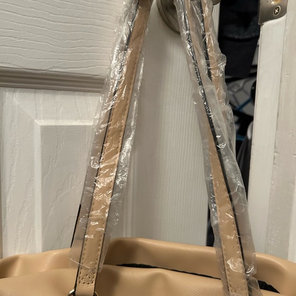 Tan Victoria’s Secret Bag - Picture 7 of 9